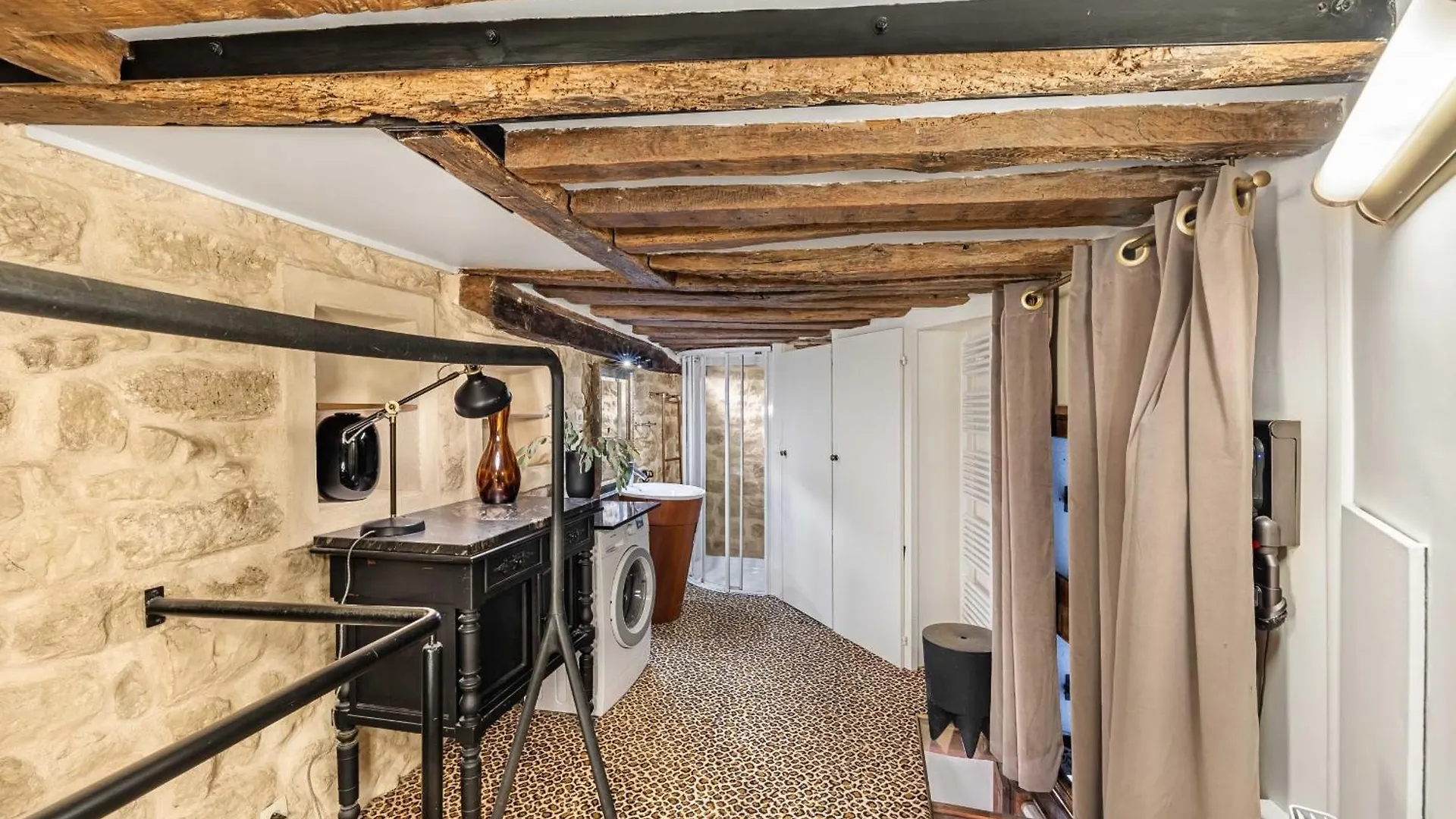 Akipik Apartment Paris 0*,