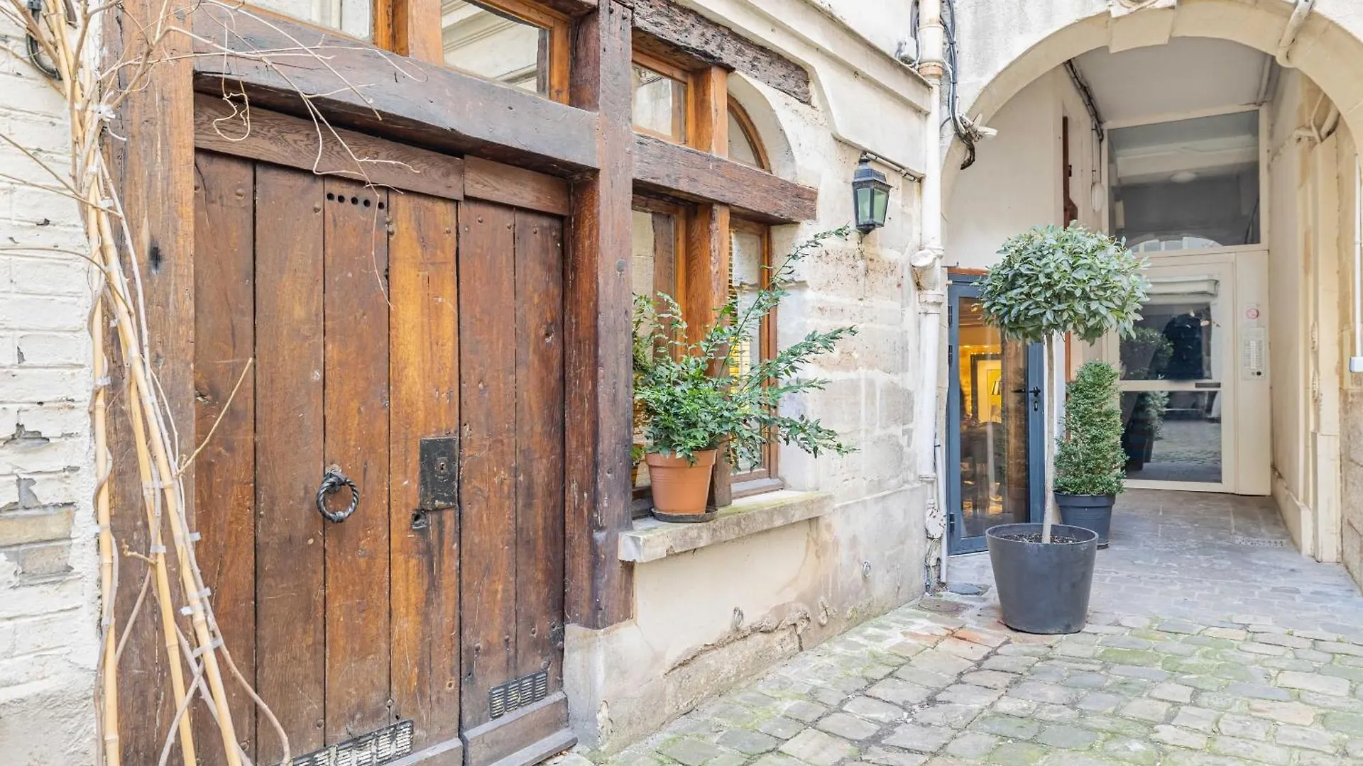 Akipik Apartment Paris