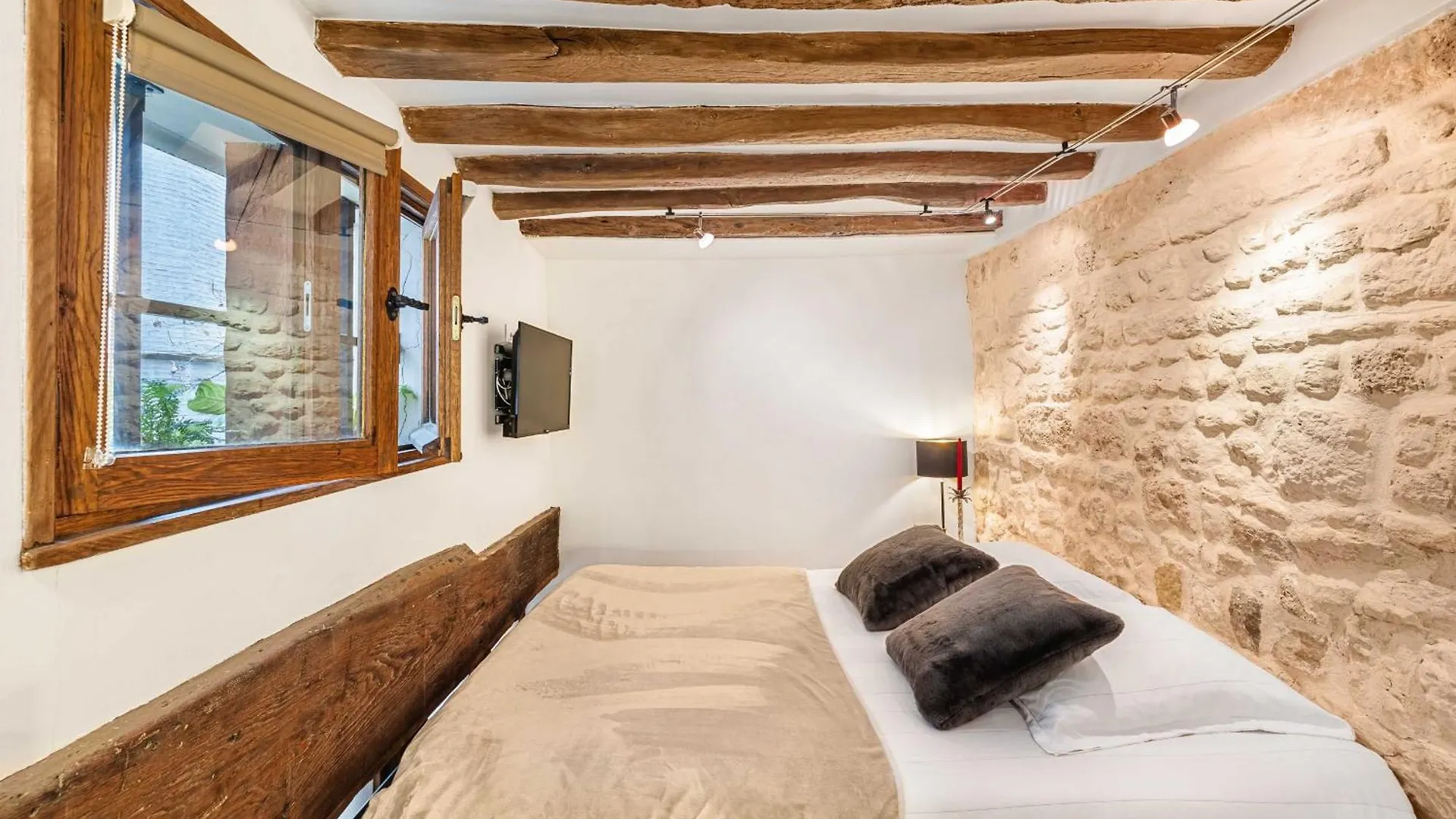 Akipik Apartment Paris